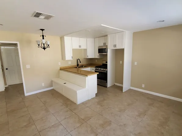 Casa Samoa, 10037 Samoa Ave #4, Tujunga, CA 91042