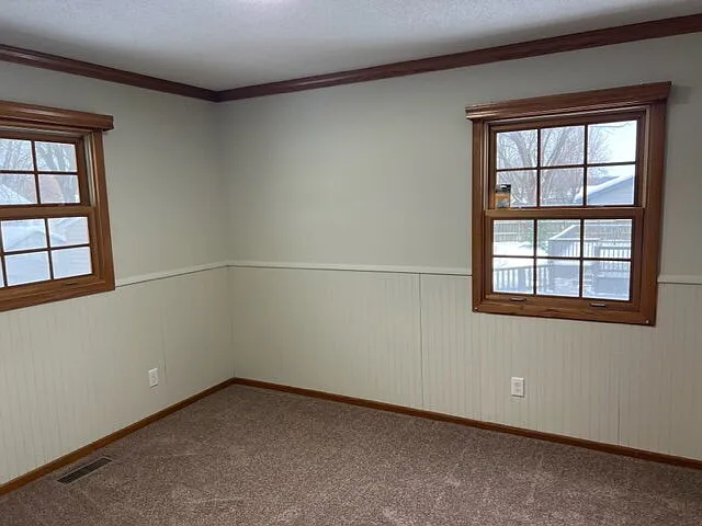 13016 Saratoga Ln N — Photo 11