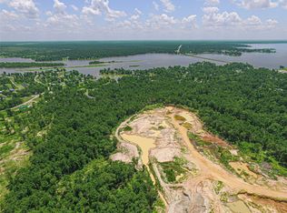 737 Creeklake Dr, Onalaska, TX 77360