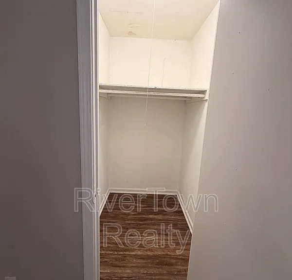 4672 Willow Rd — Photo 12