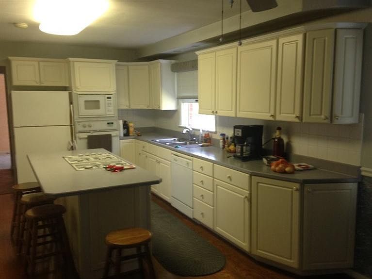 2nd image of 5739 Independence Pl