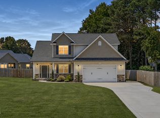 111 Valleydale Dr, Benson, NC 27504