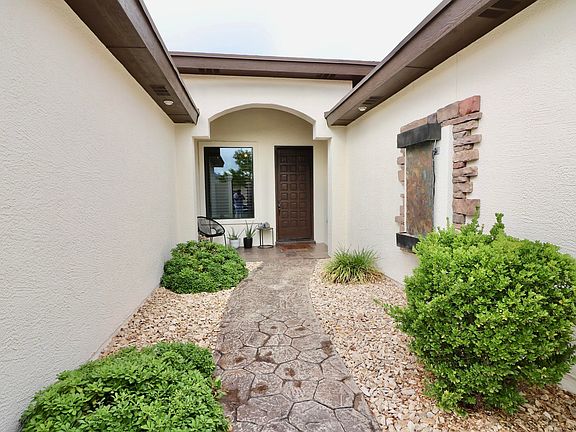 5th image of 7365 Brays Landing Dr