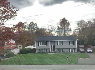 8 Amy Ln, Middletown, NY 10941