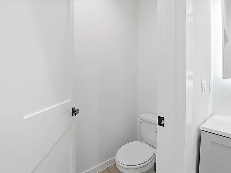 2212 Yellow Jacket Ln #1 — Photo 32