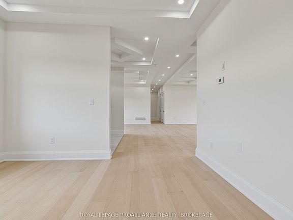 4th image of 134 Hineman St