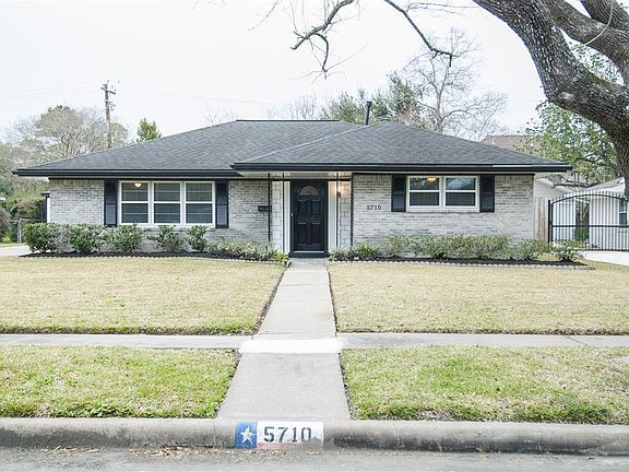 3rd image of 5710 Arboles Dr
