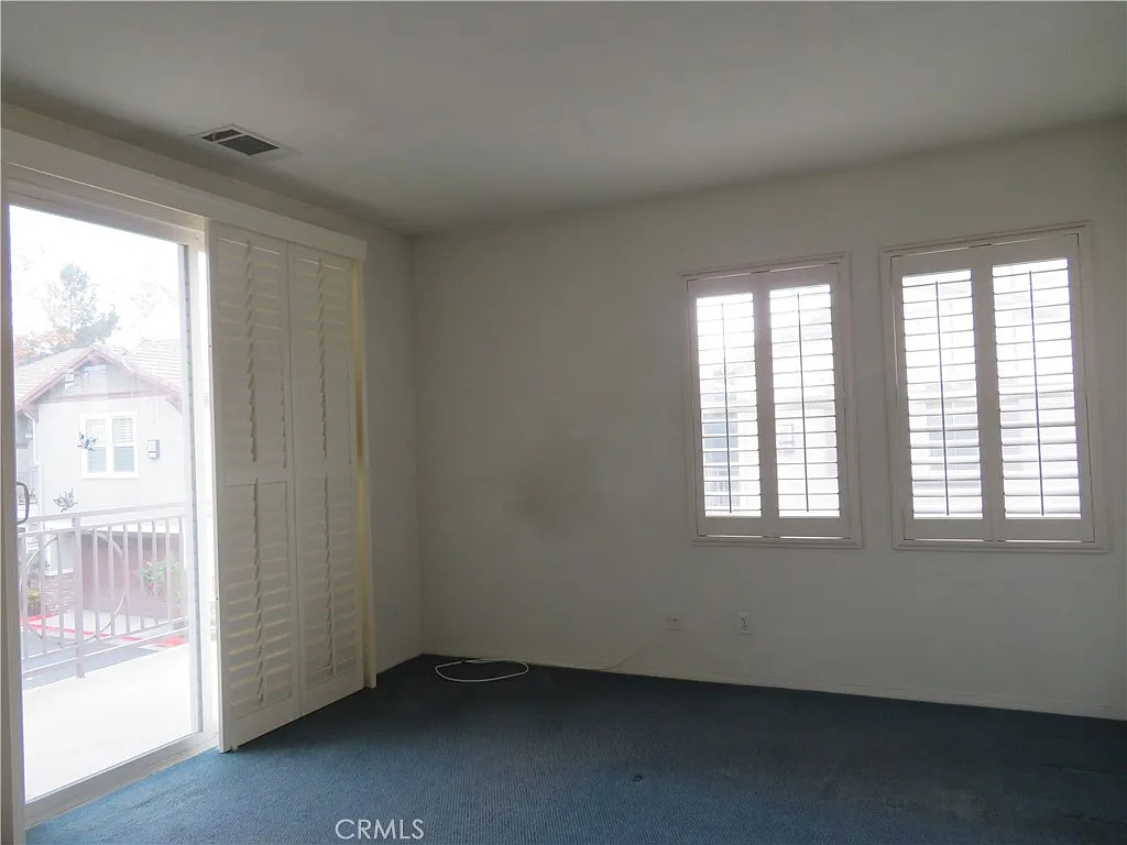 2 bed, 1264 sqft, $2,800 — Photo 3