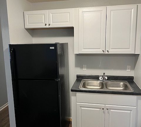 5th image of 1607 E Highway 169 #2897cbff5