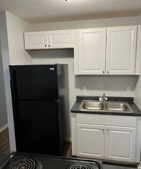 Pinebrook Apartments — Photo 6