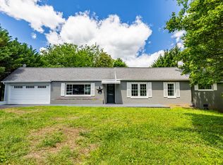 1011 N Dogwood Ln, Louisville, TN 37777