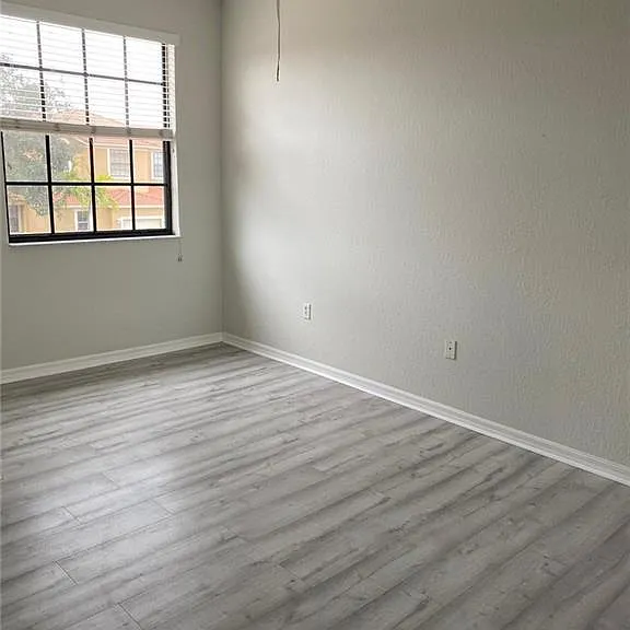 7541 Bristol Cir — Photo 13