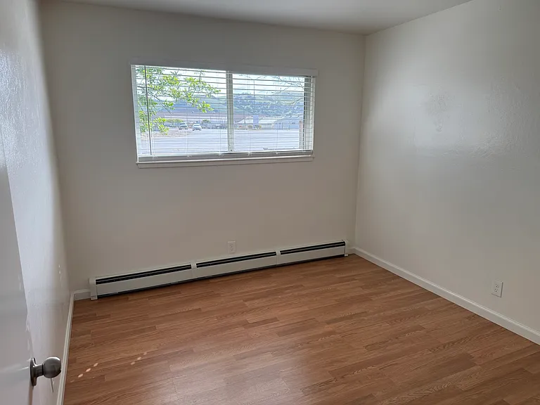 104 Spreckels Ave #104 — Photo 5
