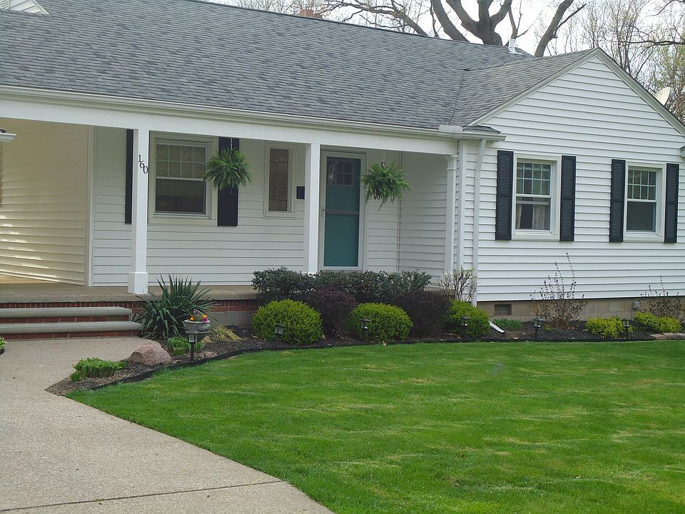 1st image of 160 Woodhill Dr