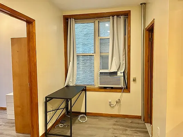 95 Elizabeth St #2