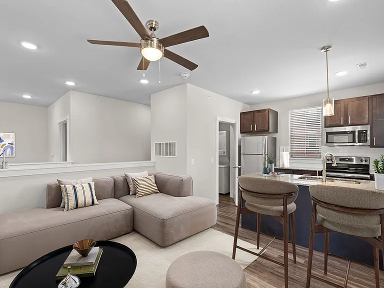 Flow - 1 Bed / 1 Bath - 854 Sq.Ft.