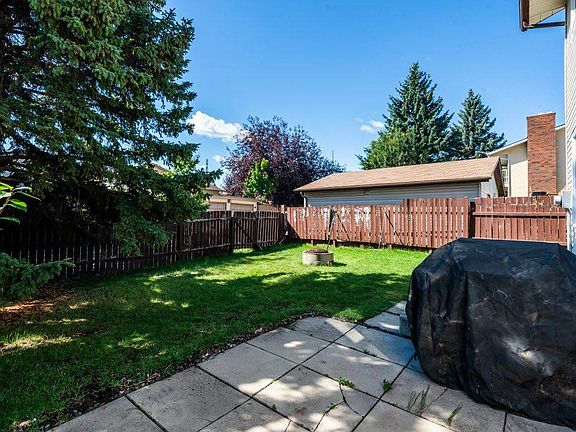 3rd image of 155 N Bracewood Way SW