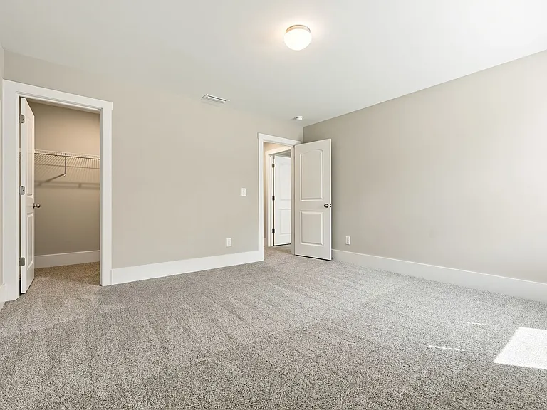 220 Curling Creek Dr — Photo 18