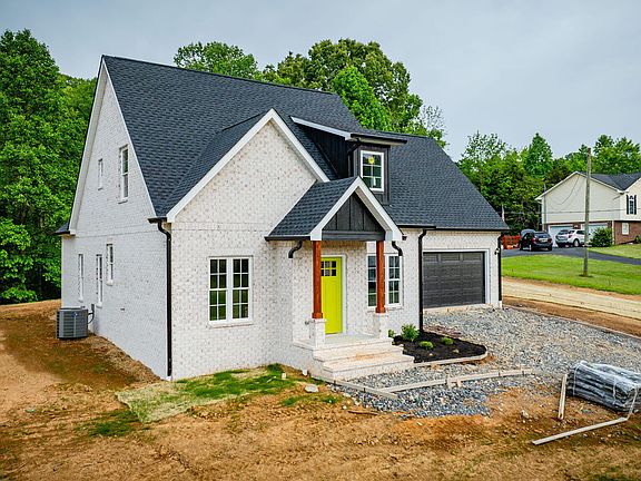 3rd image of 105 Mitchell Creek Dr