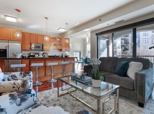 317 Groveland Ave UNIT 211, Minneapolis, MN 55403