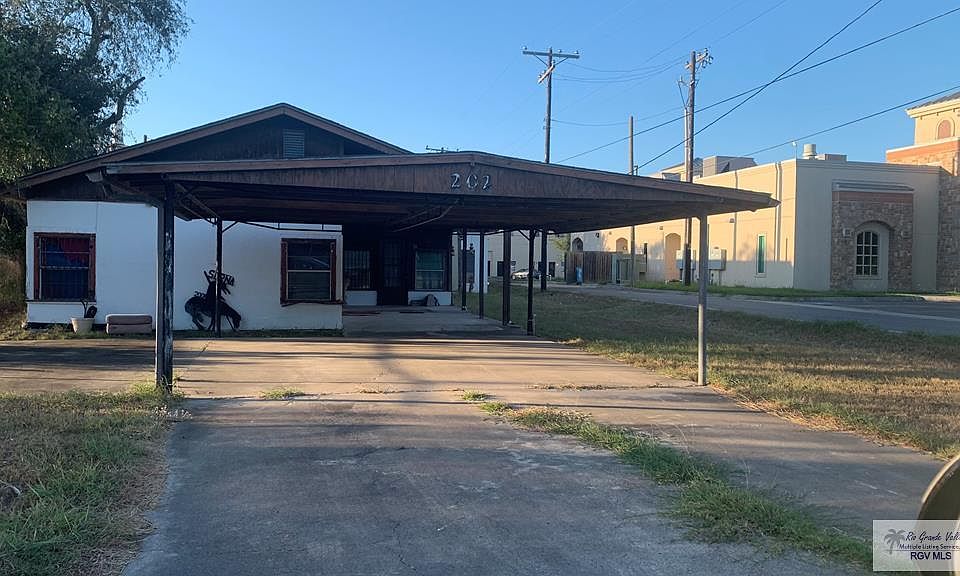 1st image of 202 Santa Vista Ave