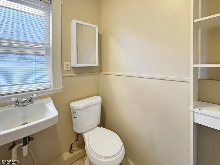 62 Summit Ave #B — Photo 9