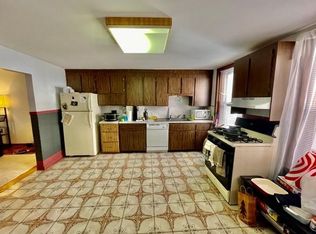 22 Thacher St, Boston, MA 02113