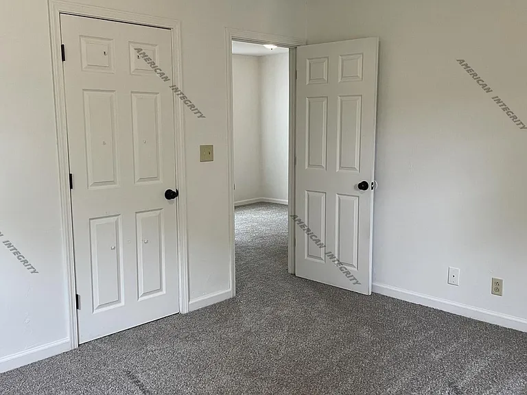 2924 Woodway Ave — Photo 9