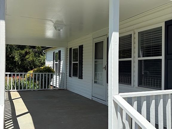 4th image of 9714 Seymour Ln