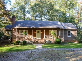 9902 Crumps Mill Rd, Quinton, VA 23141