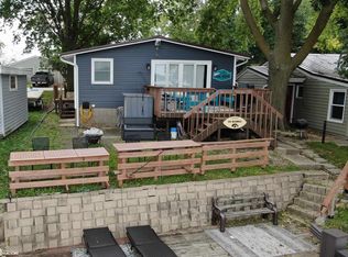 1902 Sandy Beach Rd, Clarion, IA 50525