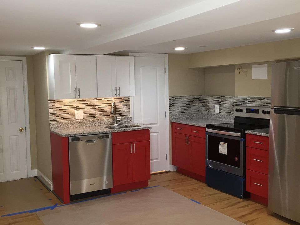 1st image of 1407 King St #B