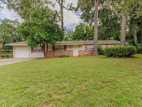 3236 NW 30th Pl Photo 1
