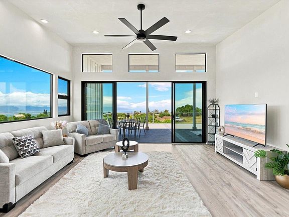 2nd image of 94 Leiohu Cir