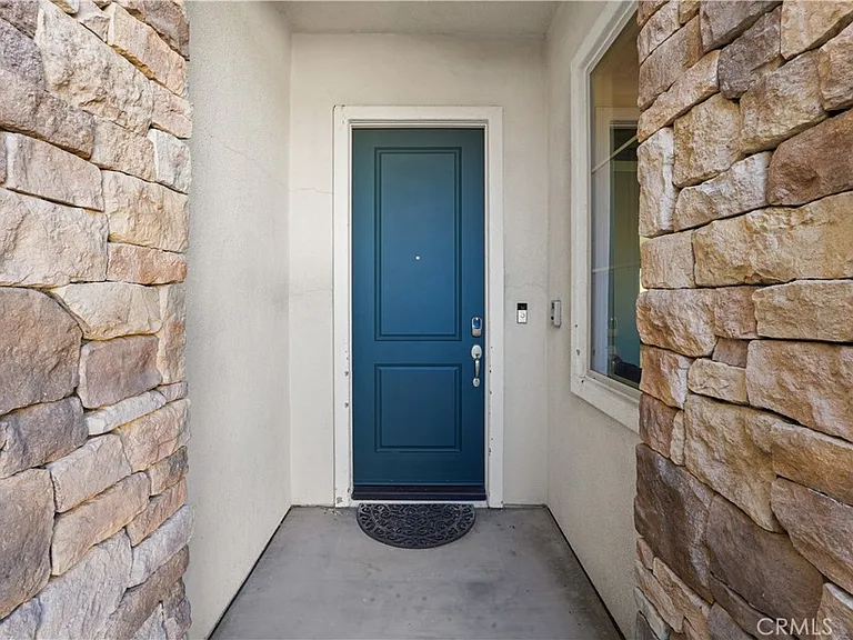 46073 Roudel Ln — Photo 5