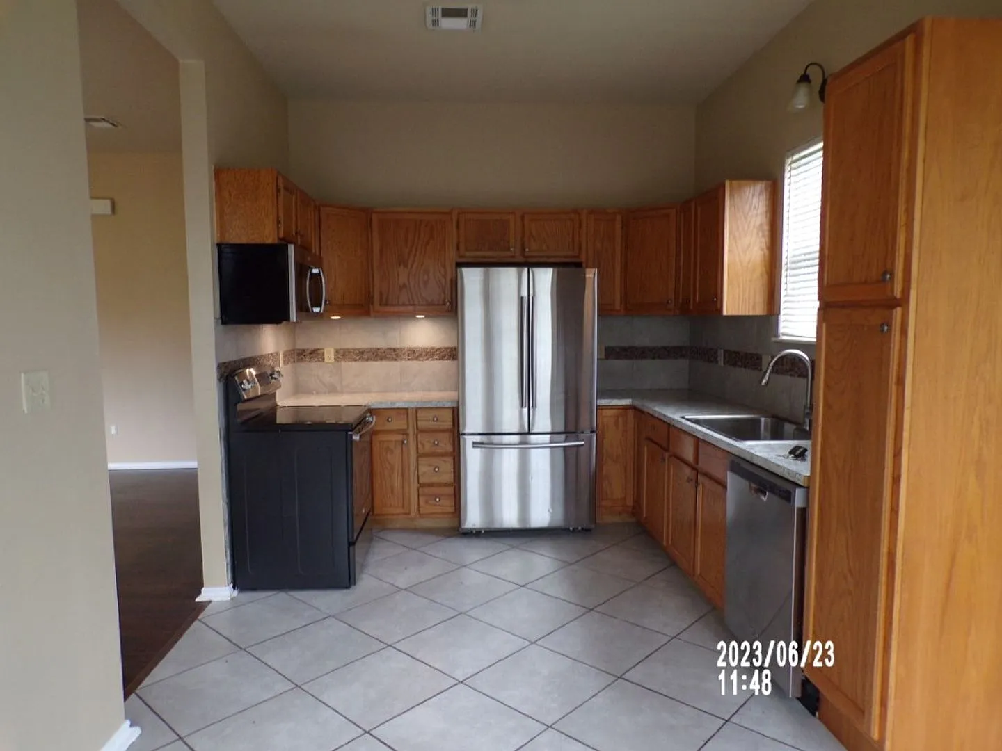 828 Wisconsin St — Photo 4