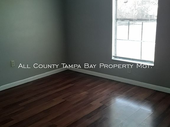 4th image of 812 E 114th Ave APT A