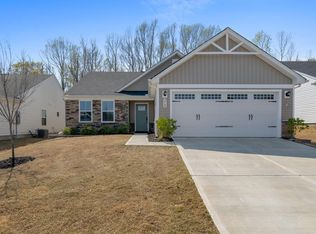 218 Stockland Trl, Fountain Inn, SC 29644