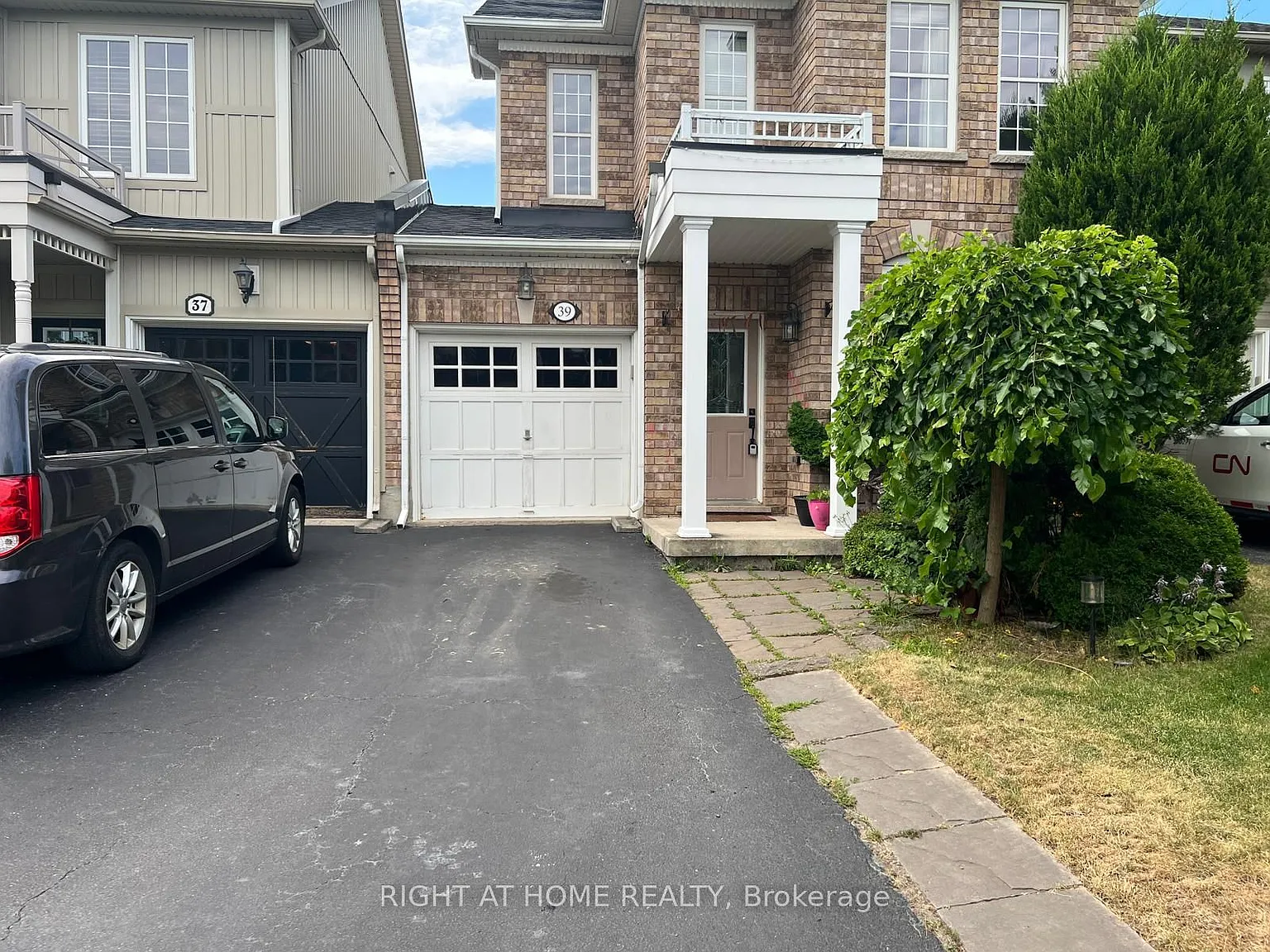 3 bed, $3,200 — Photo 4