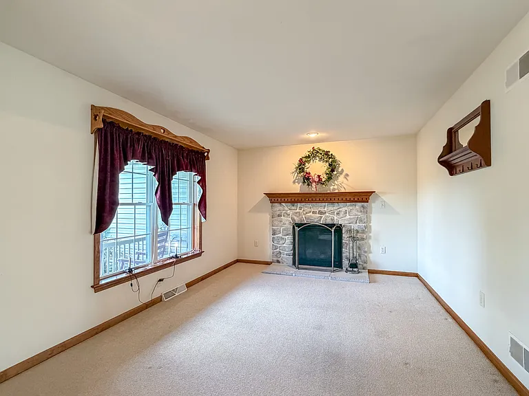1387 Sheep Hill Rd — Photo 8