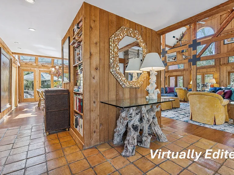 4 Marion Ln — Photo 2