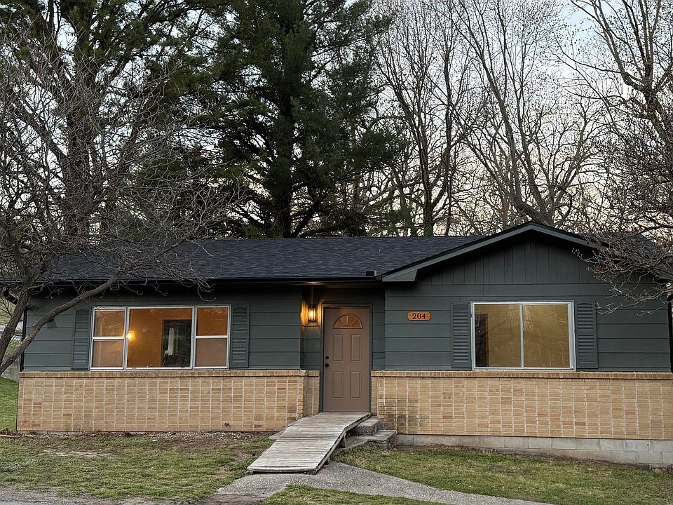 1st image of 204 Rockhill Road