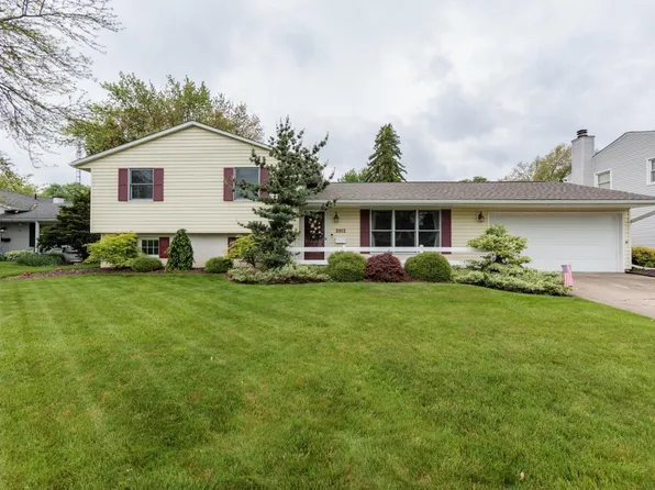 2912 Pease Ln, Sandusky, OH 44870