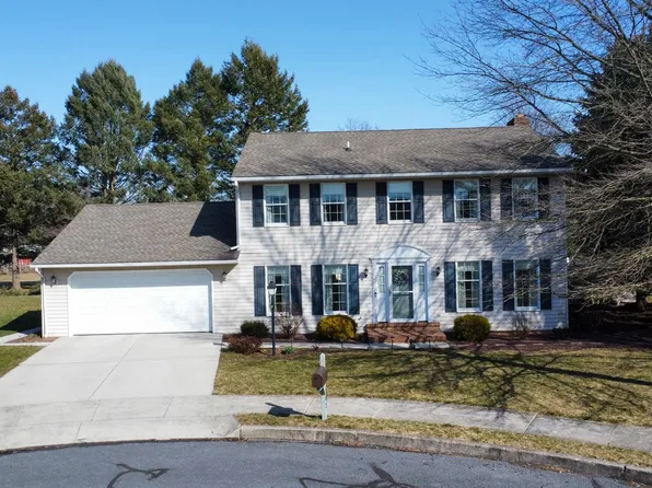 703 Sunhaven Cir, Mechanicsburg, PA 17055