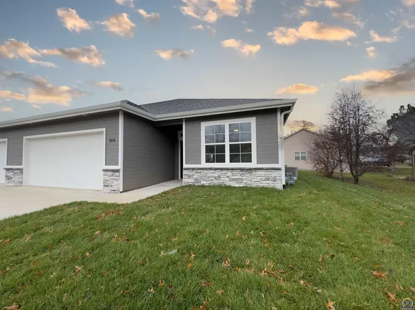 3515 SE Winston Dr, Topeka, KS 66605