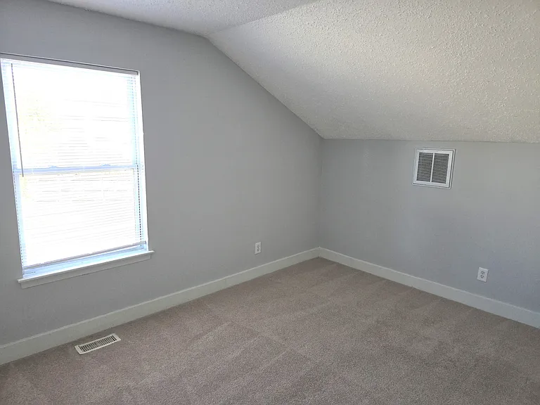 2100 Fort Belvoir Dr — Photo 13