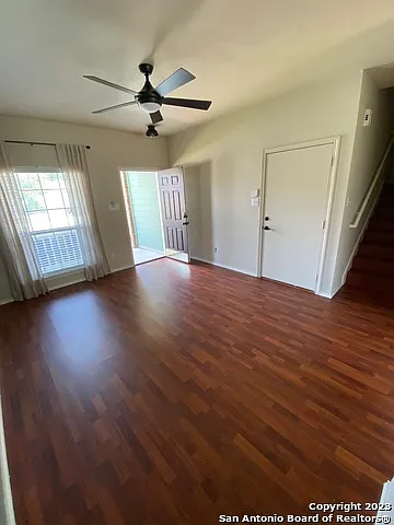 826 Brandon Willow — Photo 4