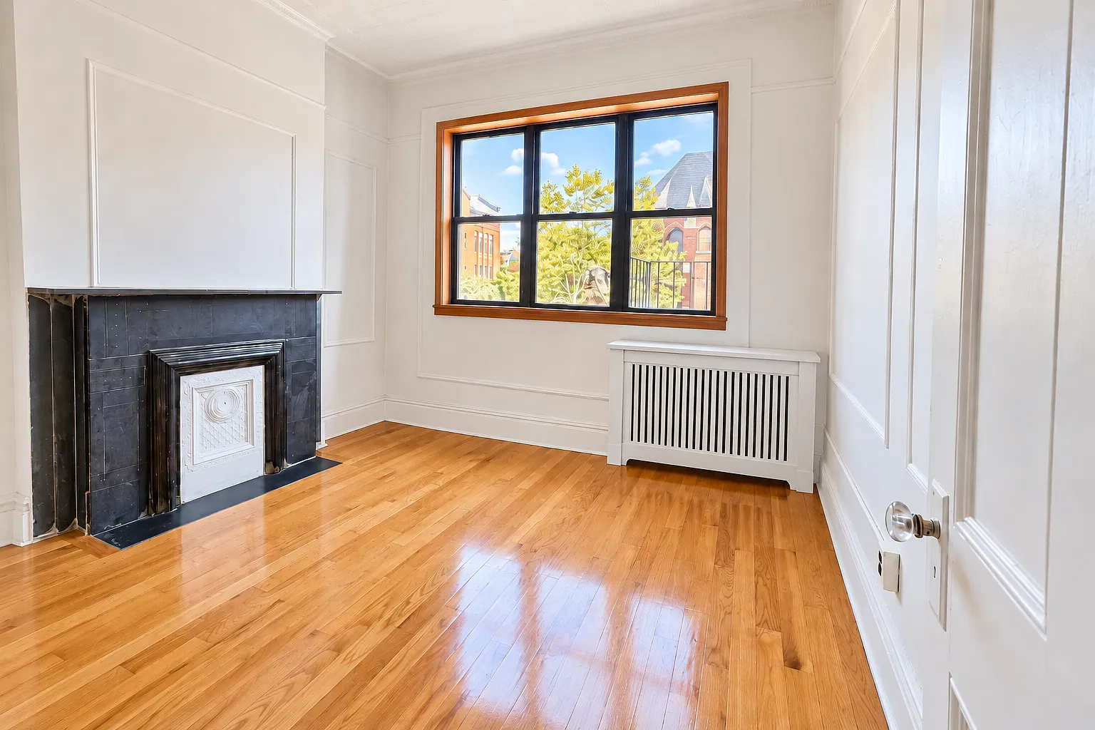 436 Fourth Avenue — Photo 1