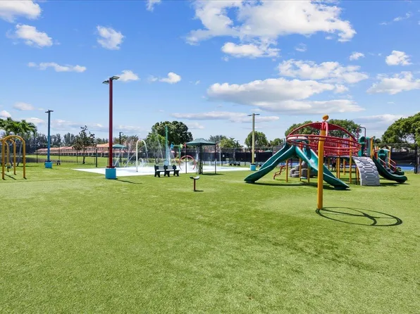 6678 Traveler Road, West Palm Beach, FL 33411