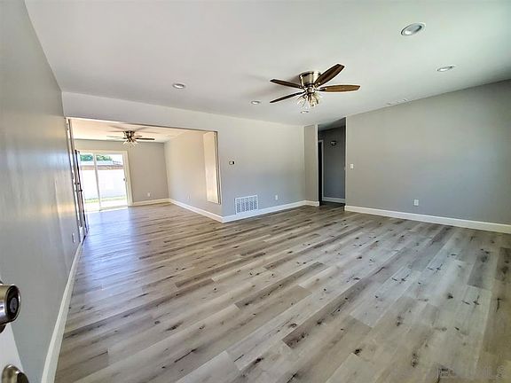 5th image of 4437 Craigie St